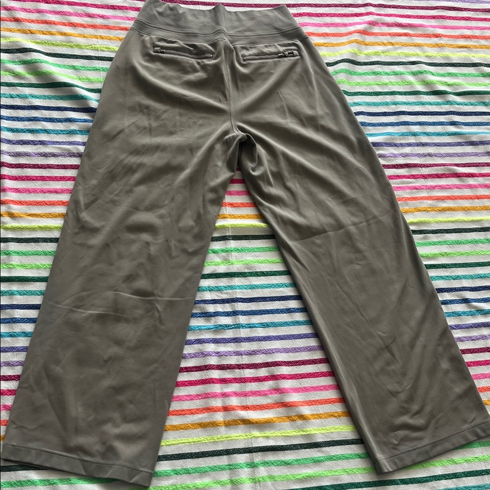 Athleta Stylish Gray Wide-Leg Pants - Picture 9 of 15